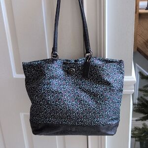 Coach Ranch Floral Nylon And Leather Tote Style F59435